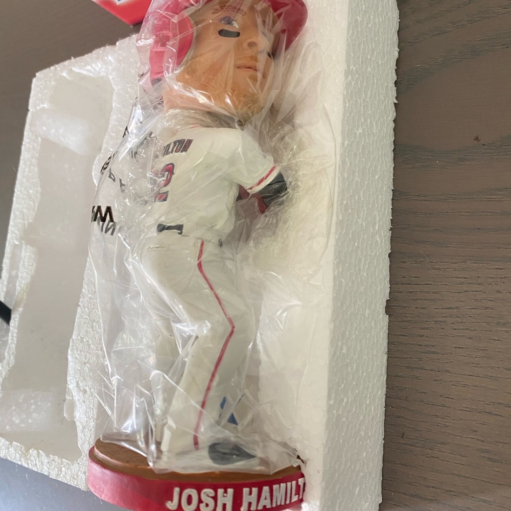 Josh Hamilton Bobblehead. - Picture 4 of 8